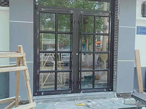 ���̰���