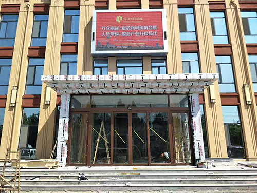 ���̰���